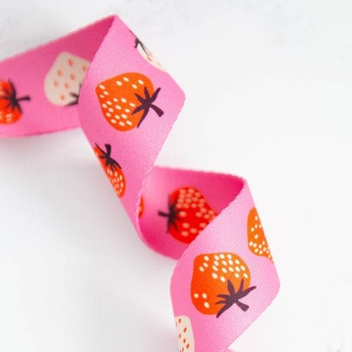 1.5" Strawberry in Daisy by Stitch Supply Co + Ruby Star Society